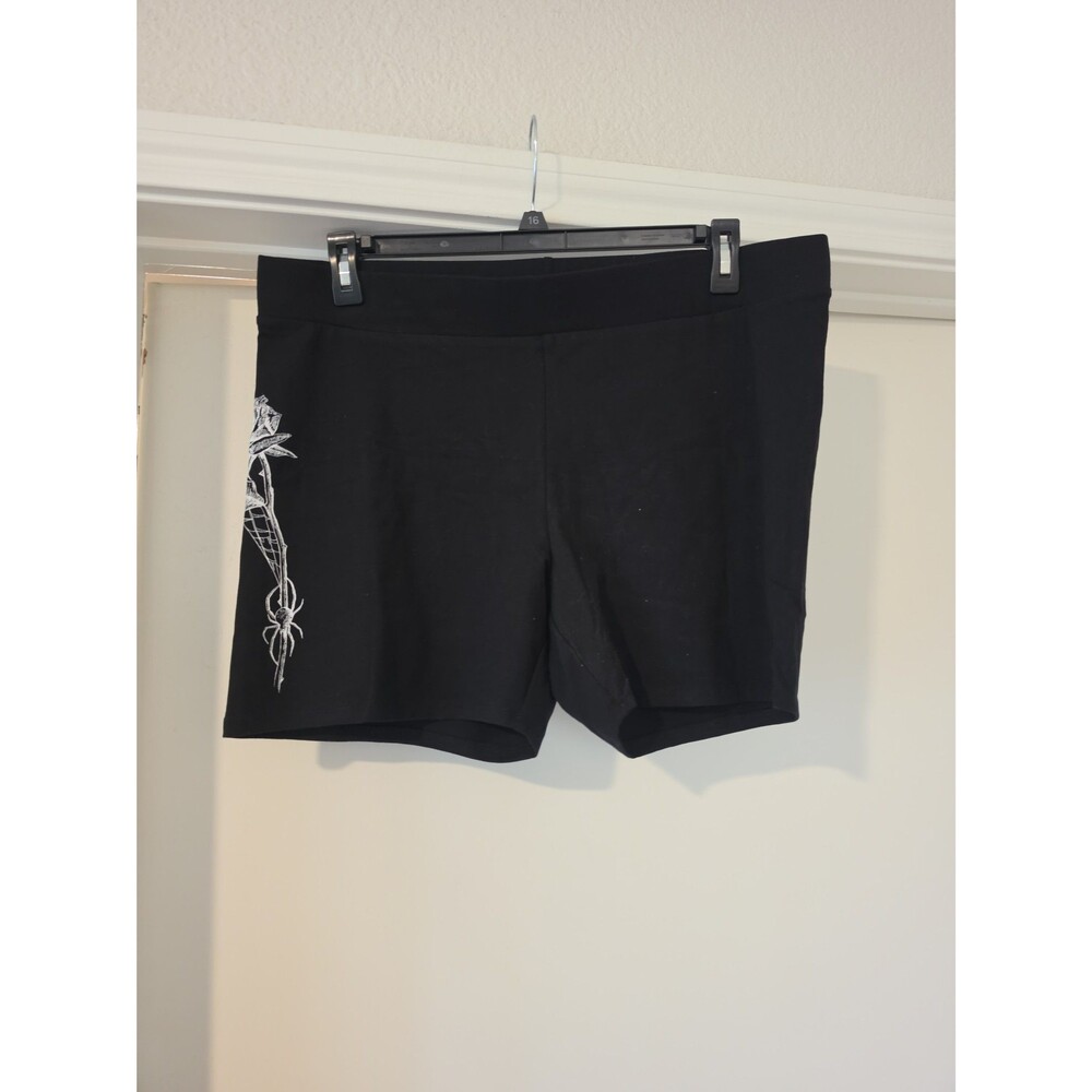 NWOT Torrid Nightfall Shorts Sz 3